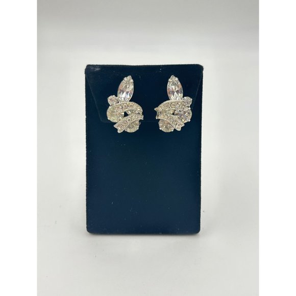 Signed WEISS Clip On Rhinestones Earrings Clear Glass Stones Costume Jewelry - Picture 2 of 6